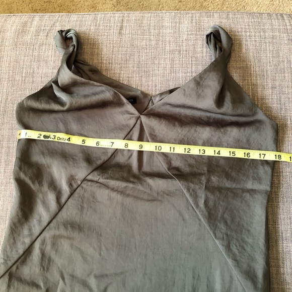 Talbots Loden color sleeveless blouse  size 2. NWT - Picture 5 of 6